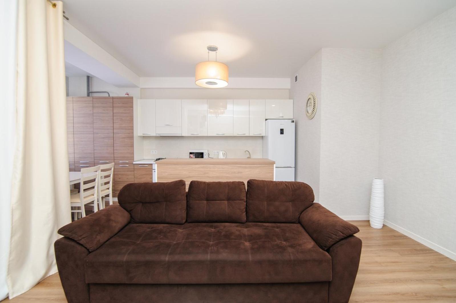 Extra Grand Lev Tolstoi Two Bedrooms Кишинев Екстериор снимка