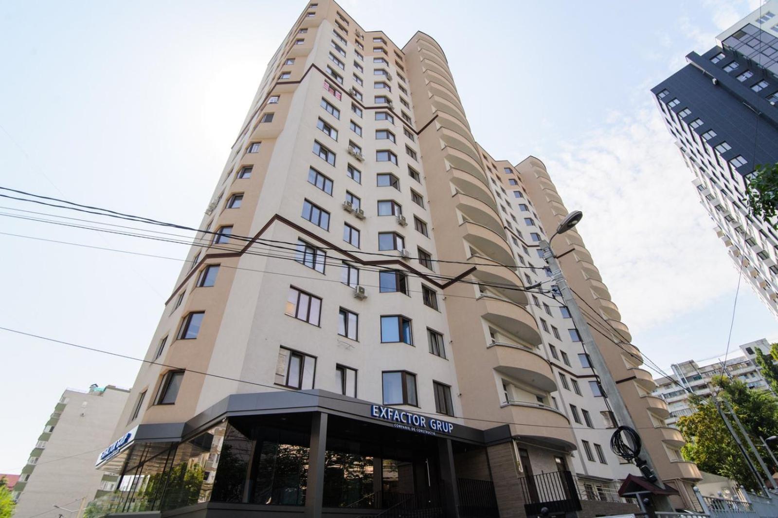 Extra Grand Lev Tolstoi Two Bedrooms Кишинев Екстериор снимка